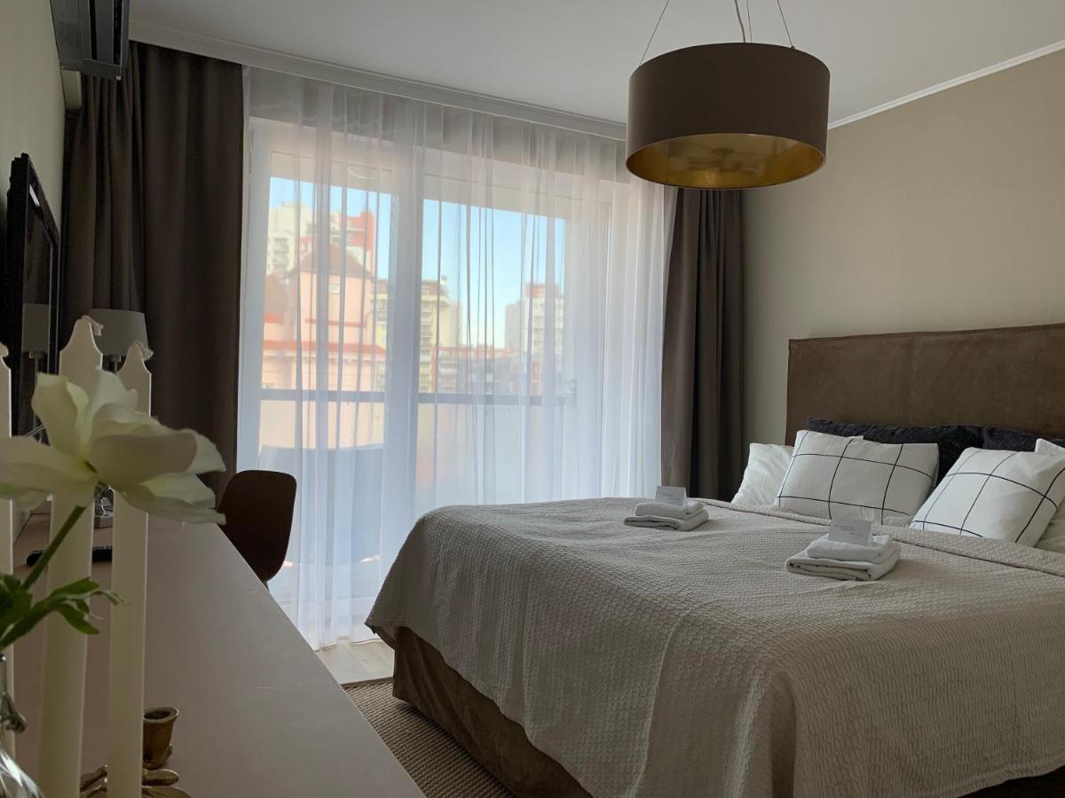 Central Point By Zoom Apartments Братислава Екстериор снимка