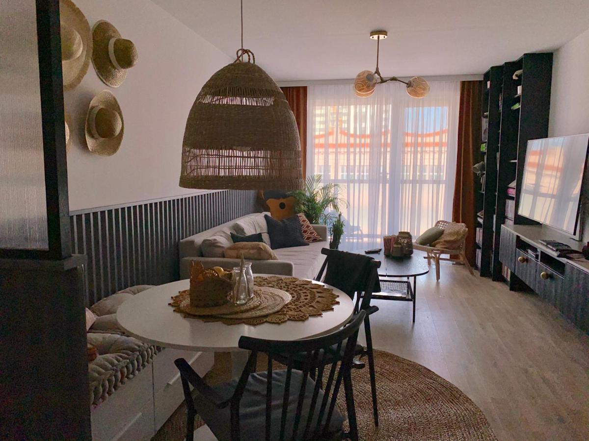 Central Point By Zoom Apartments Братислава Екстериор снимка